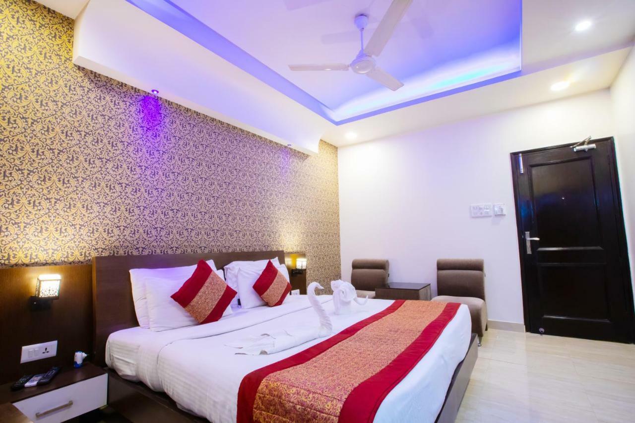 Hotel Surya International Delhi  Ngoại thất bức ảnh